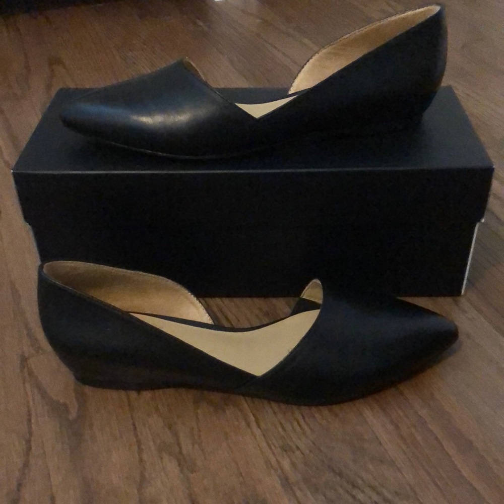 Black naturalizer memory foam slip on flats